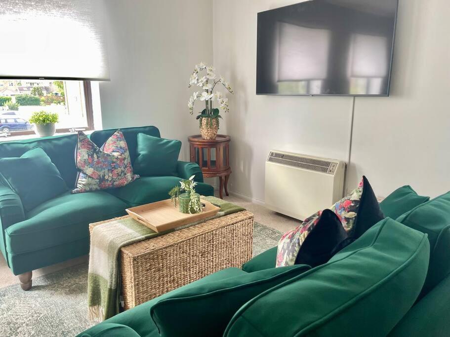 Luxury Spacious 2 Bed Apartment Shilton  Exterior photo